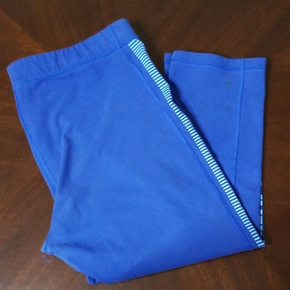 Shorts - Picture 3 of 5